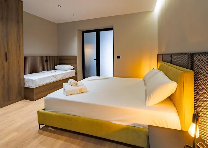 Noir Heaven - Sweet Escape Apartament *