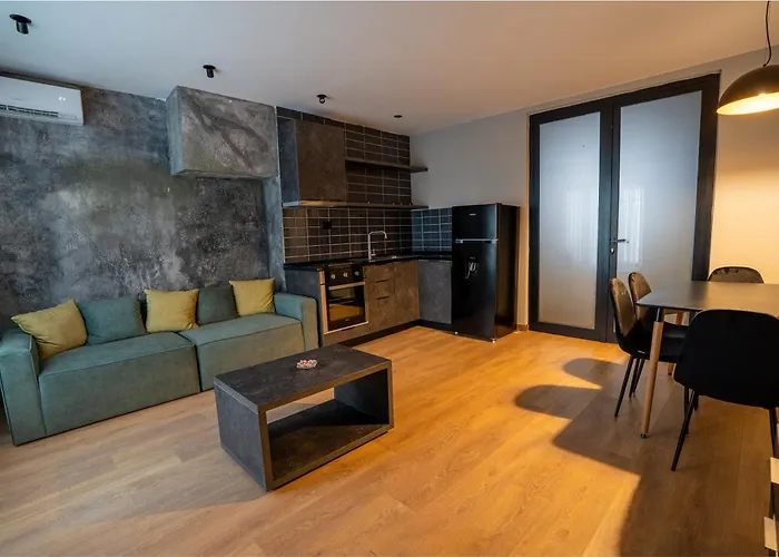 Noir Heaven - Sweet Escape Apartament